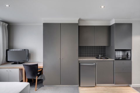 Adina Apartment Hotel Chippendale - Maitland Accommodation 17