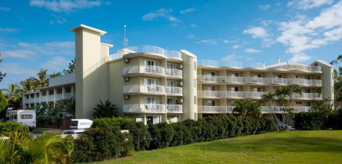 Cabarita Lake Apartments - Maitland Accommodation 6