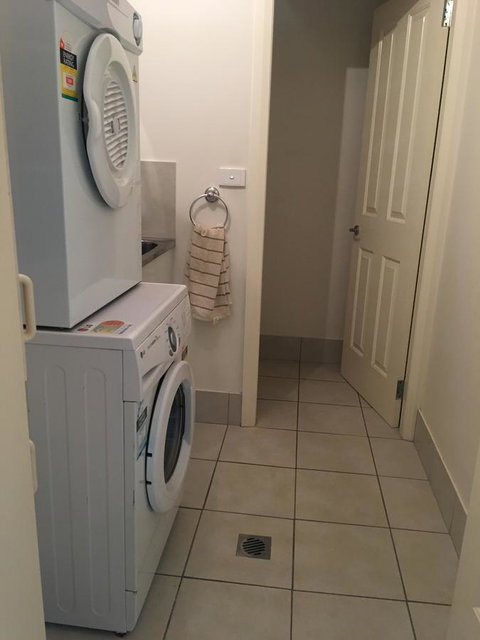 Travers Street Apartment - Maitland Accommodation 10