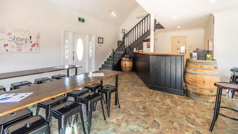 Madigan Wine Country Cottages - Maitland Accommodation 24