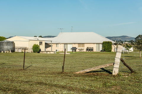 Madigan Wine Country Cottages - Maitland Accommodation 32