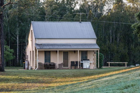 Madigan Wine Country Cottages - Maitland Accommodation 37
