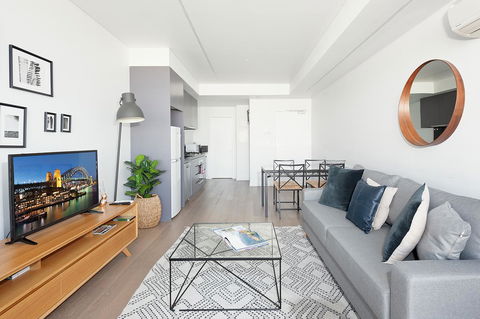Newtown's Best Designer Apartment - Maitland Accommodation 1