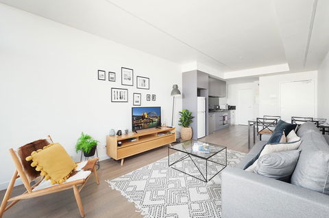 Newtown's Best Designer Apartment - Maitland Accommodation 7