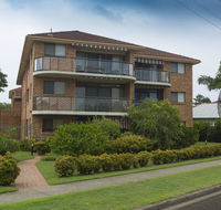 9 Braemar- skip hop and jump from everything - Maitland Accommodation