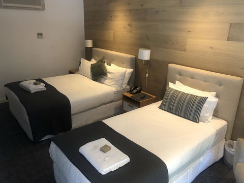 Crown Hotel Surry Hills - Maitland Accommodation 11