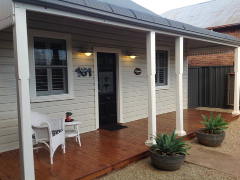 Thelma's Temora - Maitland Accommodation 1