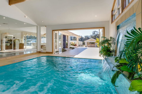 One Mile Mansion - Private Coastal Retreat FREE FAMILY ADVENTURE PASS - Maitland Accommodation 5
