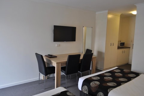 Albury Burvale Motor Inn - Maitland Accommodation 6