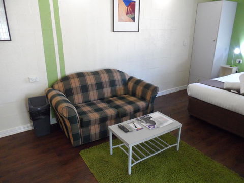 Alice On Todd Apartments - Maitland Accommodation 22