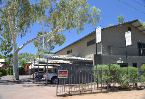 Alice On Todd Apartments - Maitland Accommodation 1