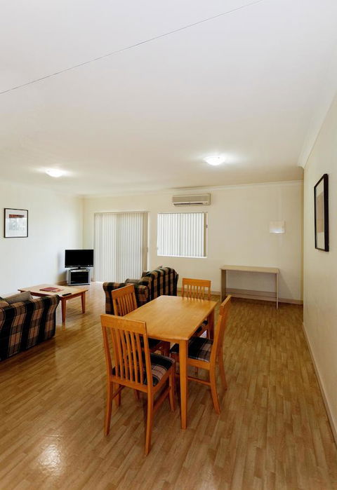 Alice On Todd Apartments - Maitland Accommodation 7