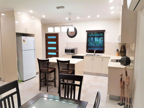 Darwin Beach Escape Holiday Home - Maitland Accommodation 8