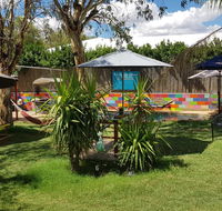 Alice's Secret Travellers Inn - Maitland Accommodation