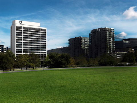 QT Canberra - Maitland Accommodation 16