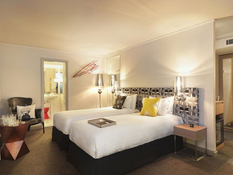QT Canberra - Maitland Accommodation 23