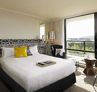 QT Canberra - Maitland Accommodation
