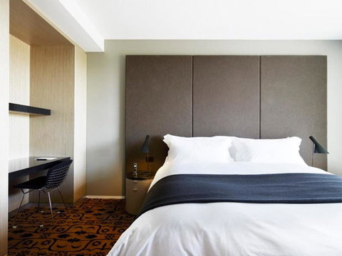 Burbury Hotel - Maitland Accommodation 5
