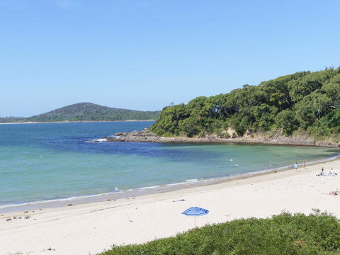 Bombora @ Fingal Bay - Maitland Accommodation 2