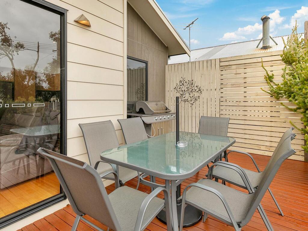 Sunset Strip VIC Maitland Accommodation