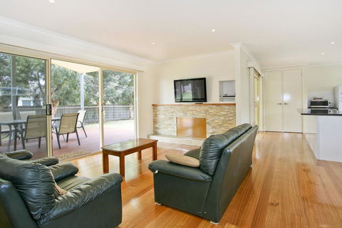 Boston Beach House 46 - Maitland Accommodation 1