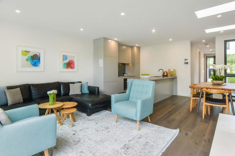 Boutique Stays - Victoria Road - Maitland Accommodation 0