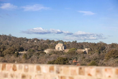 Braddon Penthouse, Top Location, Netflix, WiFi, Views - Maitland Accommodation 3