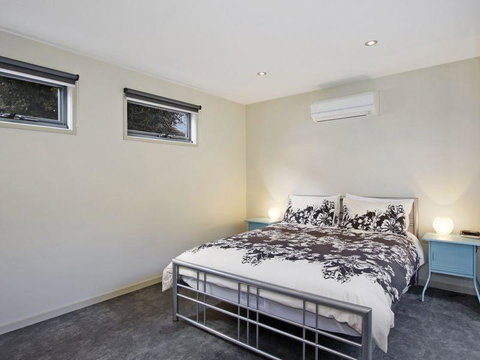 Breakaway Bright - Superb Townhouse - Maitland Accommodation 3