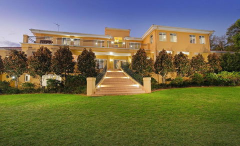 Bridgewings Lighthouse Beach - Maitland Accommodation 3