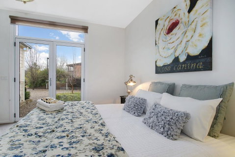 Bright Bliss - Luxury Guesthouse - Maitland Accommodation 0