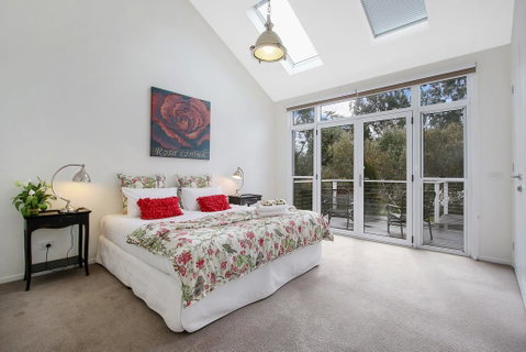 Bright Bliss - Luxury Guesthouse - Maitland Accommodation 1