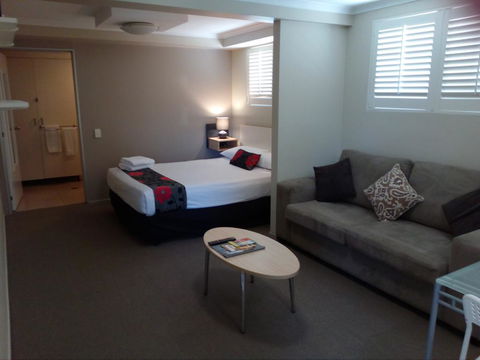 Brisbane Street Studios - Maitland Accommodation 2