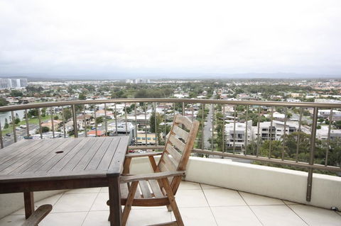 Broadwater Shores Waterfront Apartments - Maitland Accommodation 0