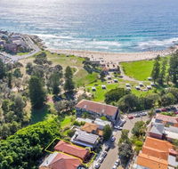 bronte beach apartment - Maitland Accommodation