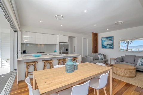 Bujerum Apartments On Burleigh - Maitland Accommodation 2