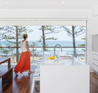 Bujerum Apartments on Burleigh - Maitland Accommodation