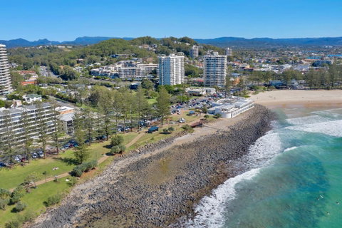 Bujerum Apartments On Burleigh - Maitland Accommodation 1