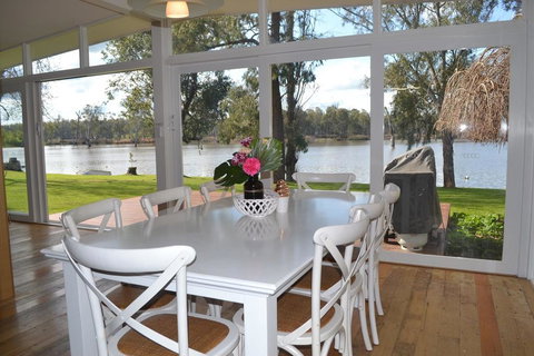 Bundalong Waterfront- 28 Graham Ave, Bundalong - Maitland Accommodation 1