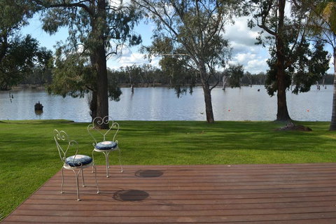 Bundalong Waterfront- 28 Graham Ave, Bundalong - Maitland Accommodation 0