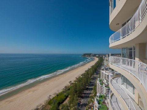 Burleigh Surf Apartments - Maitland Accommodation 1