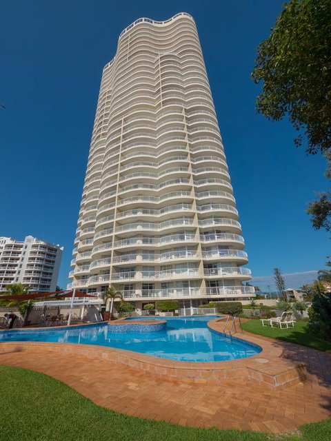 Burleigh Surf Apartments - Maitland Accommodation 3