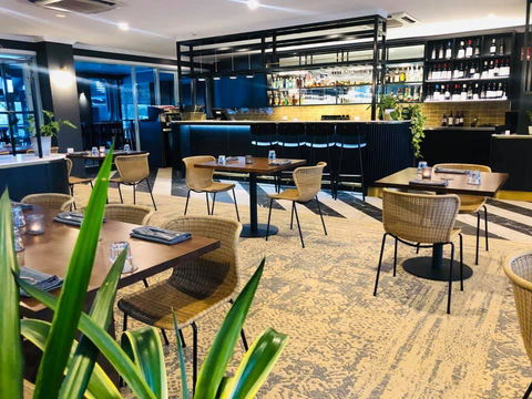 Burnett Riverside Hotel - Maitland Accommodation 1