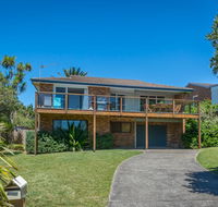 By The Sea Culburra Beach - Maitland Accommodation