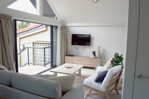 Byron Bay Beachfront Apartments - Maitland Accommodation 1