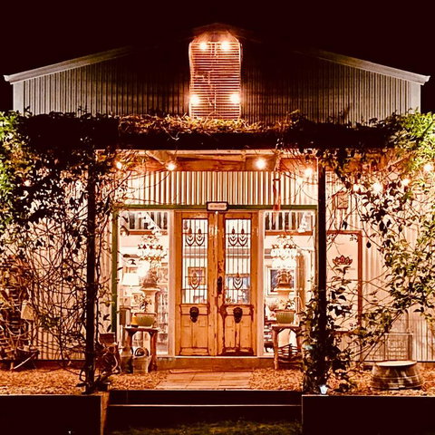 BYRON BAY'S MOD SWANKY SHED AT TOORALOO FARM STAY! - Maitland Accommodation 3