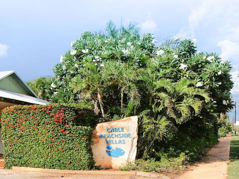 Cable Beachside Villas - Maitland Accommodation 0
