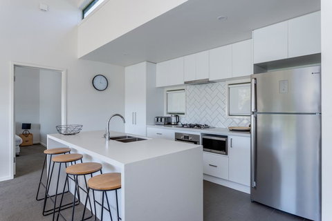 Cape Schanck Golf Getaway - Maitland Accommodation 3