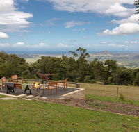 Captain's Lookout - elevated ocean views rural stay - Maitland Accommodation