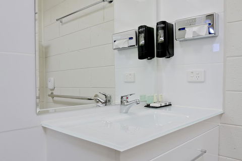 Castle Creek Motel - Maitland Accommodation 2