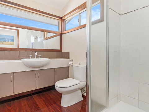 CASTWOOD VILLA No.2 - Maitland Accommodation 1